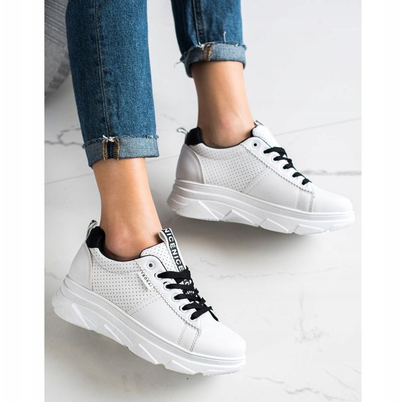 SHELOVET Sneakers On The White Nice Platform 1