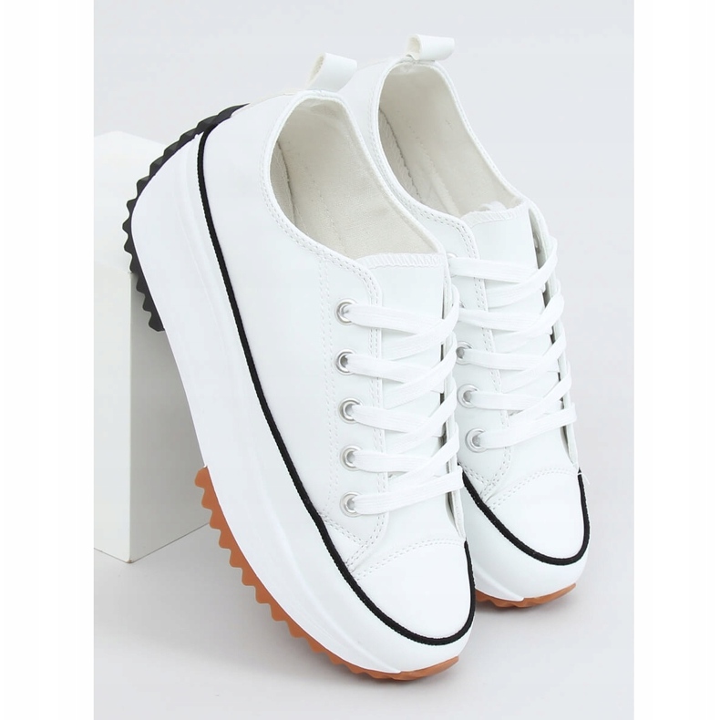 Designer sneakers with white VL138 White sole 1