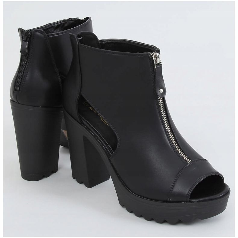 Black Boots on the cut out platform black 9109 Black 1