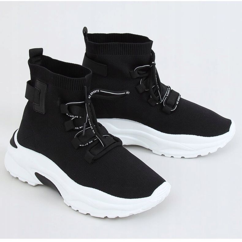 Black ankle-high sports shoes B0-676 Black 1 Black ankle-high sports shoes B0-676 Black 1