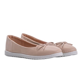 Ladies' beige ballerinas with a Bridget bow 1