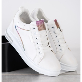 SHELOVET White Shoes With Hidden Wedge 2