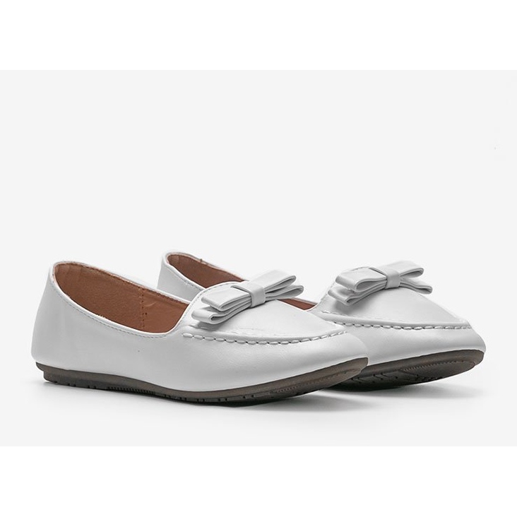 Women's white moccasins with Ingrid bow 1