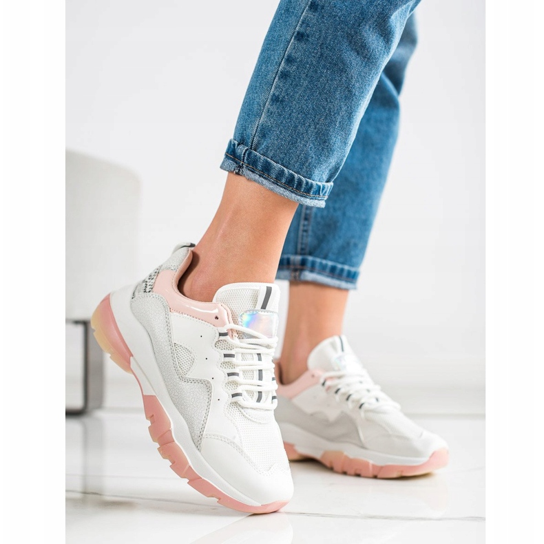 Ideal Shoes Sneakers On The Pink Platform white 1