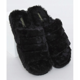 Black women's slippers with an elastic band X8130 Black 1