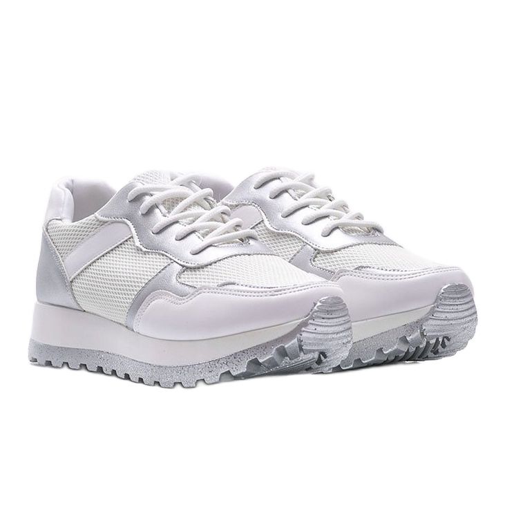 White sneakers from Antonia 1