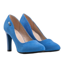 Blue pumps on the Abbey heel 1