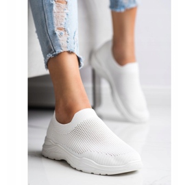 Ideal Shoes Slip-on Shoes With Mesh white 1