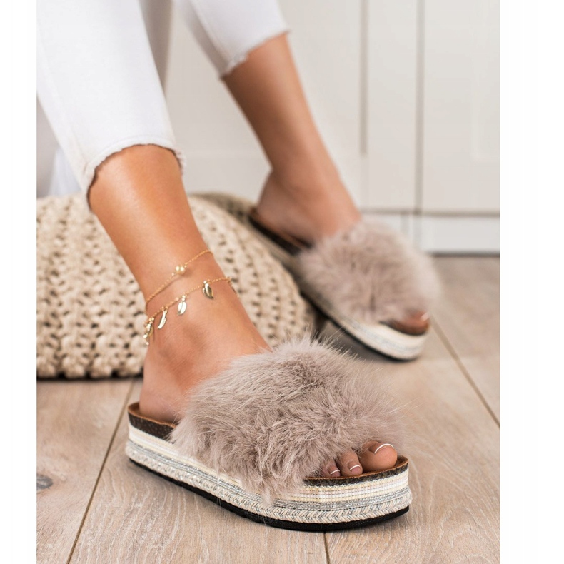 Seastar Fashionable Slippers On A Decorative Platform beige brown 1 Seastar Fashionable Slippers On A Decorative Platform beige brown 1