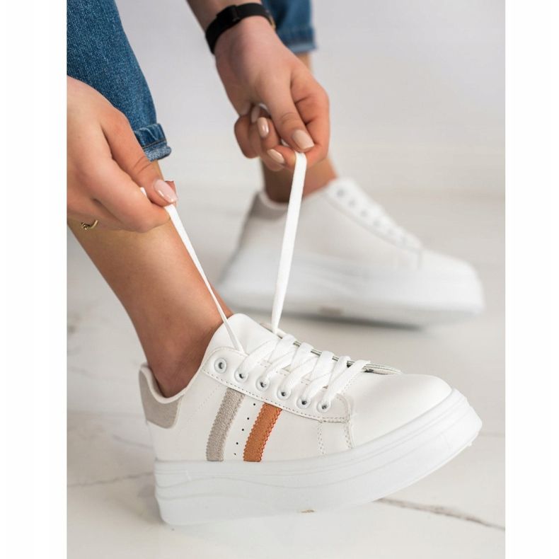 SHELOVET Sneakers With Suede Inserts white 2