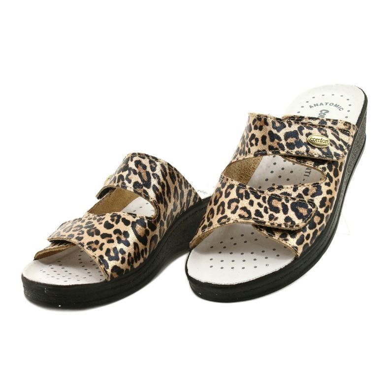 Women's leather flip flops leopard print beige 2