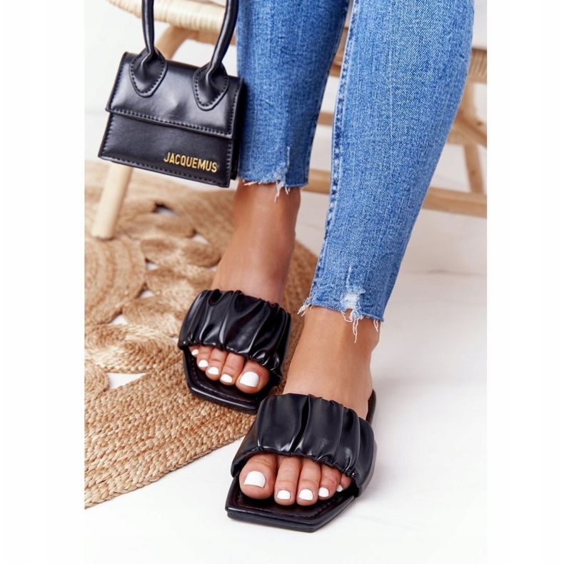 PS1 Women's Classic Black Slippers Looking Good 2