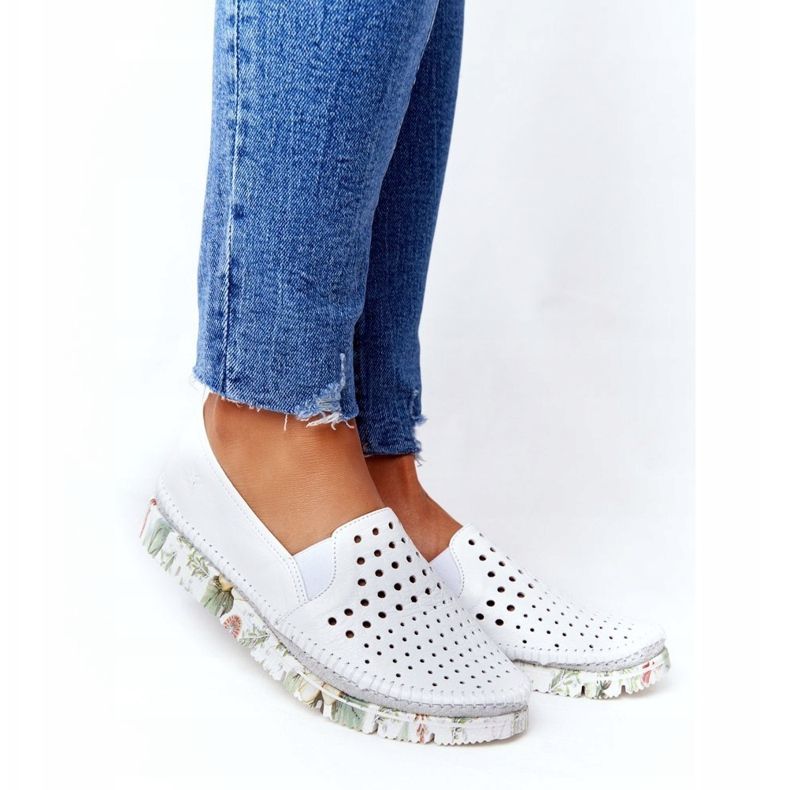 Openwork Leather Shoes Maciejka White 03512B-11 multicolored 2
