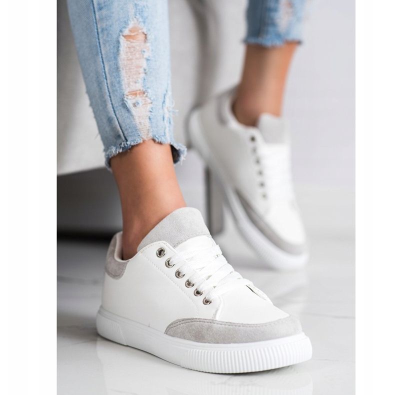 SHELOVET Stylish white sneakers 2 SHELOVET Stylish white sneakers 2