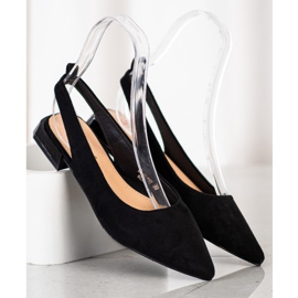 Seastar Pumps With Decorative Binding black 1