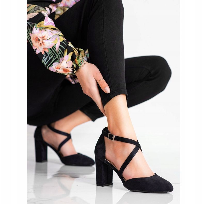 Pumps With Buckle Sergio Leone black 2