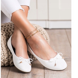 Clowse White ballerinas 1 Clowse White ballerinas 1