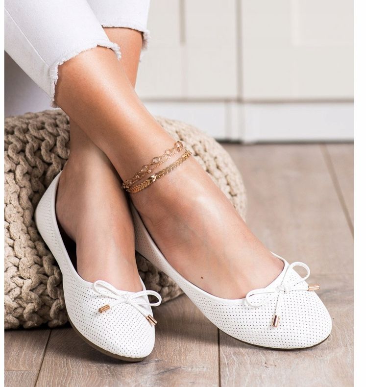 Clowse White ballerinas 1 Clowse White ballerinas 1