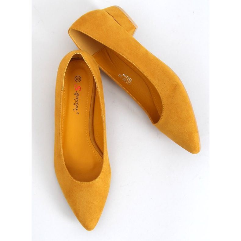 Low-heeled pumps CL70P Yellow honey 1