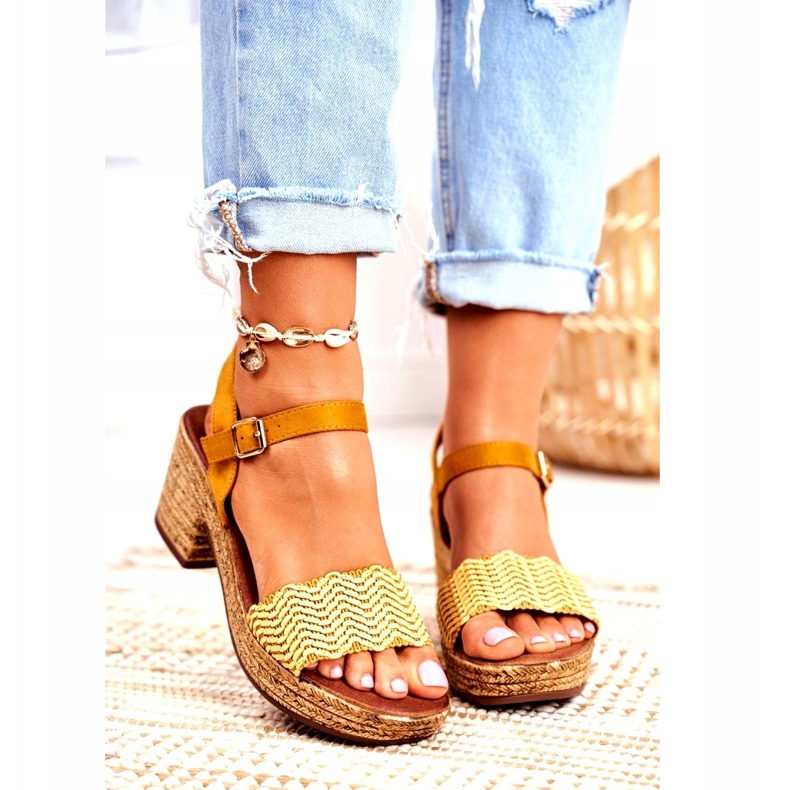 EVE Yellow Fobi Women's Sandals On A High Heel beige 3 EVE Yellow Fobi Women's Sandals On A High Heel beige 3