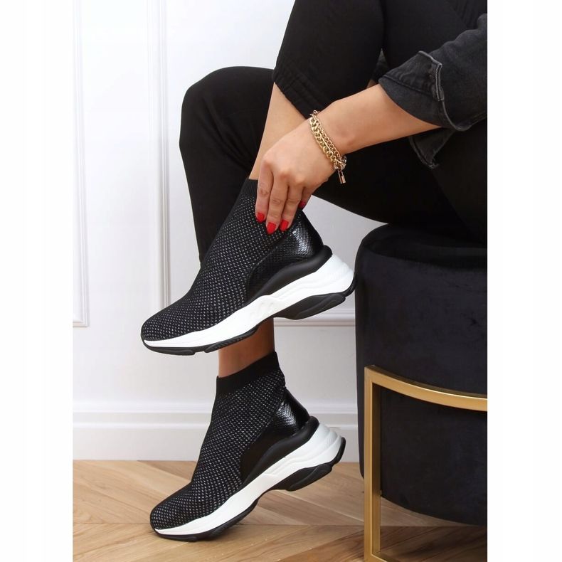 Black RQ286 Black sports shoes on a hidden wedge heel 1