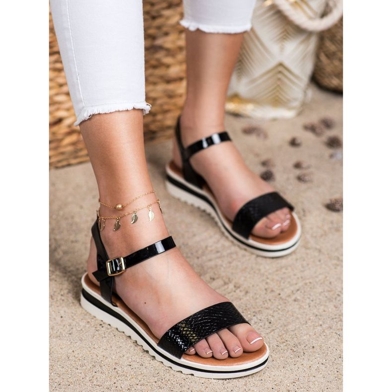 Weide Casual Varnished Sandals black 1