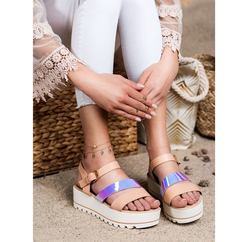 Weide Sandals On The Platform With Holo Effect beige 2