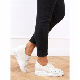 Sneakers slip on on the beige wedge HY-251 Beige 2