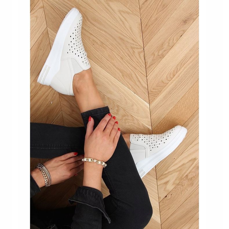 Sneakers slip on on the beige wedge HY-251 Beige 1