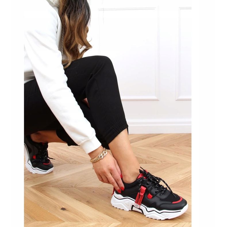 Black FF-8 Black sports shoes 1 Black FF-8 Black sports shoes 1