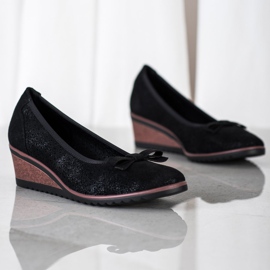 Vinceza Openwork wedge pumps black 1