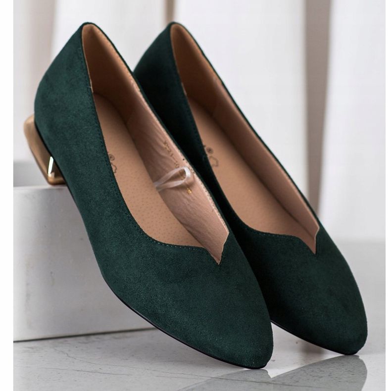 Pumps With Gold Heel VINCEZA green 1