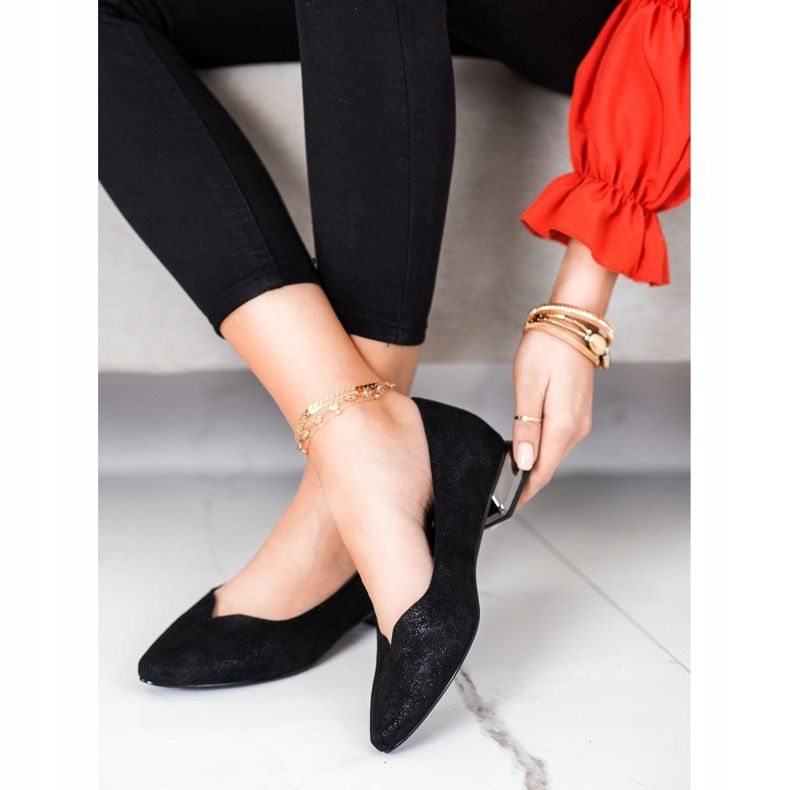 Pumps With Silver Heel VINCEZA black 1 Pumps With Silver Heel VINCEZA black 1