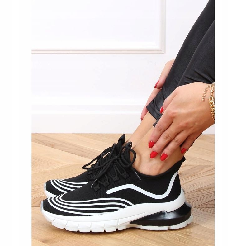 Black BX1820-SP BLACK / WHITE socks sports shoes 1