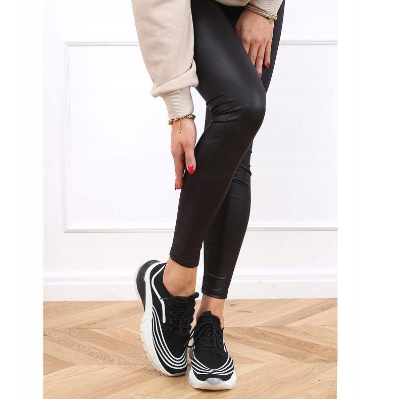 Black BX1820-SP BLACK / WHITE socks sports shoes 2