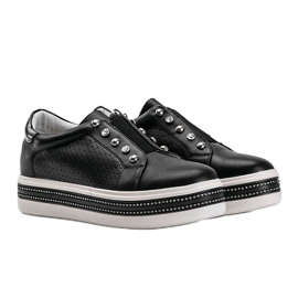 Black sneakers from Slip On decorated with Beatriz cubic zirconia 1
