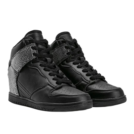 Black ankle sneakers with an animal motif 1