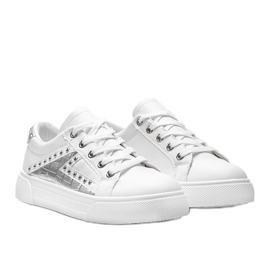White sneakers with silver Gloria accessories 1