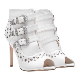 White pumps on the heel of Abigail 1