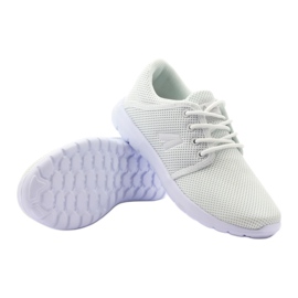 American Club Women's light sports white American 98-C shoes 3