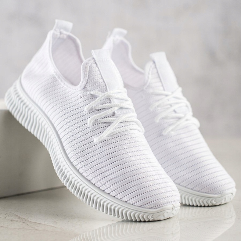 SHELOVET Comfortable Slip-On Sneakers white 1