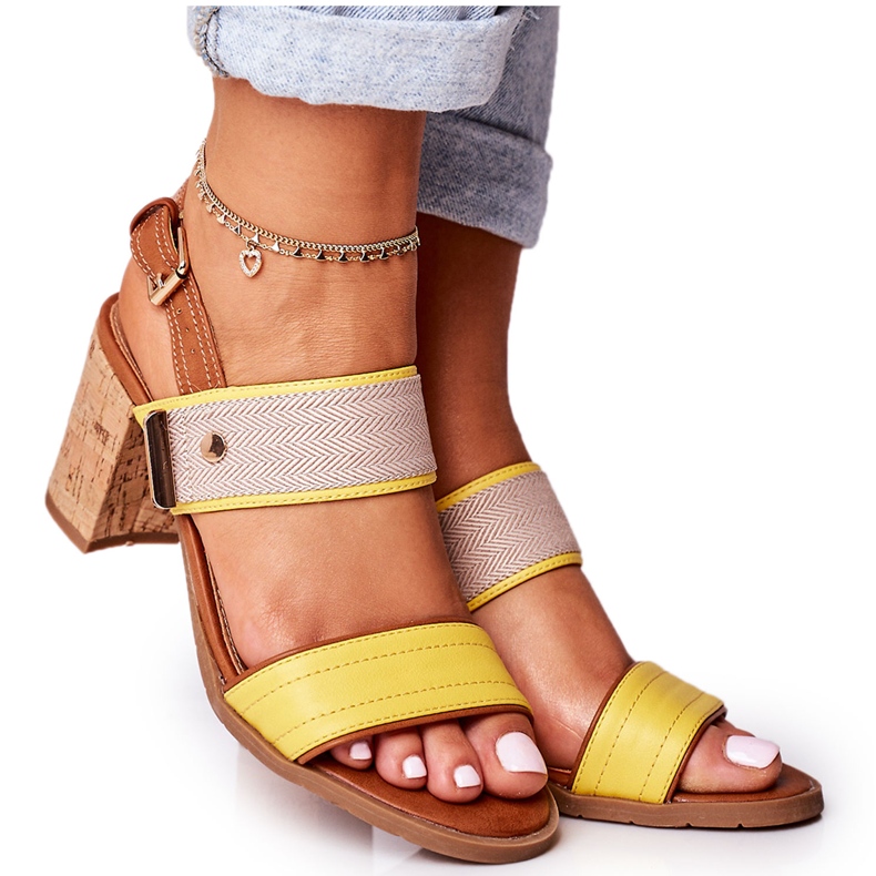 Jezzi Women's sandals on the cork post yellow 20sd35-1826 beige 4