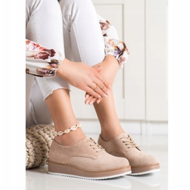 Renda Openwork shoes on the platform beige 1