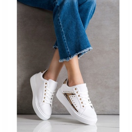 SHELOVET White Sneakers On The Platform beige black 1
