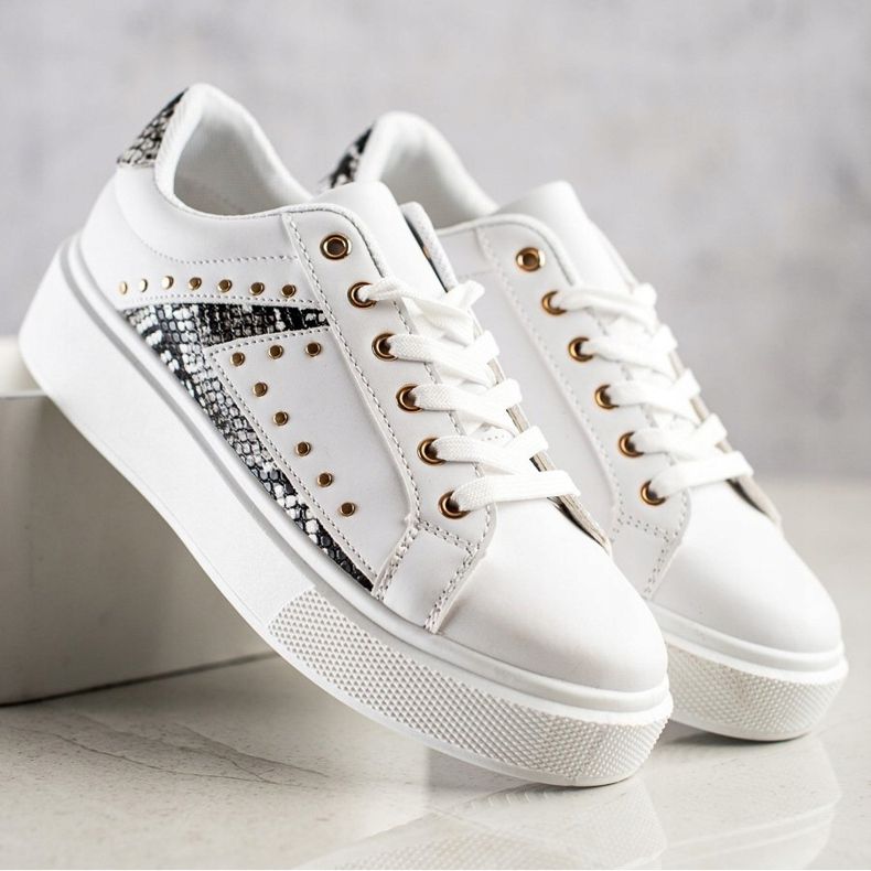 SHELOVET White Sneakers On The Platform black 1 SHELOVET White Sneakers On The Platform black 1