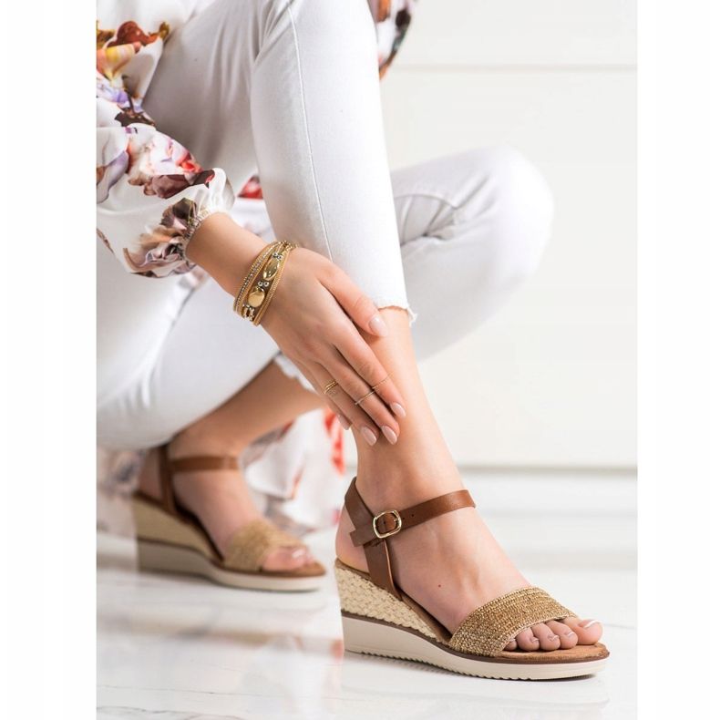 Evento Light Braided Sandals beige brown 2