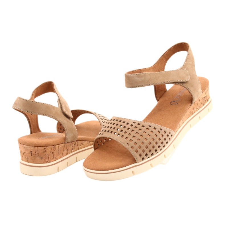 Caprice leather sandals on a wedge heel 28710 beige 2