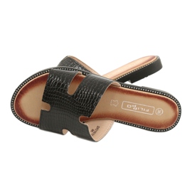 Filippo Shiny varnished flaps black leather insert 5