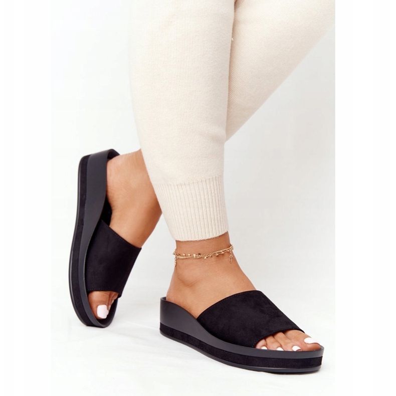 Black Slippers On Wedge Vinceza 21-17113 1