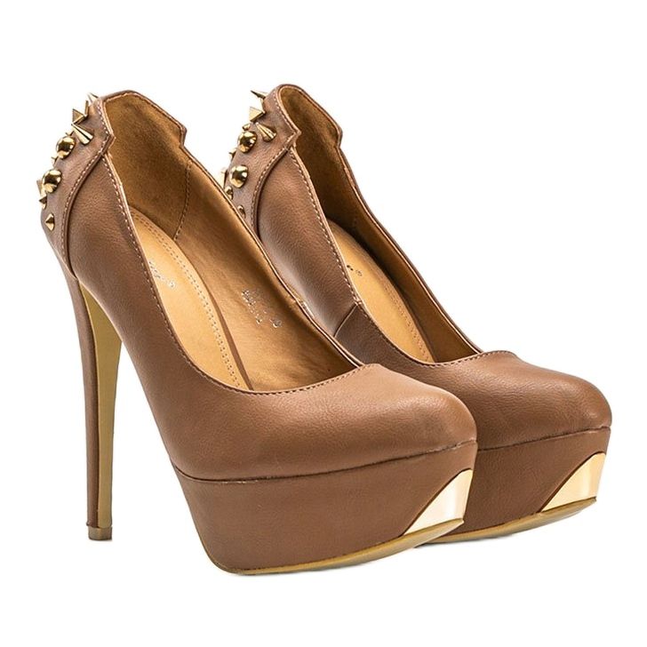 Beige platform pumps with Breonna studs 2